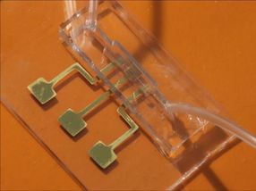 Detecting COVID-19 antibodies in 10-12 seconds