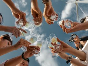 "Celebrate Life" study 2022: Spaniards clearly beat the Germans in enjoyment