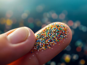 Éliminer les microplastiques grâce à des bactéries artificielles